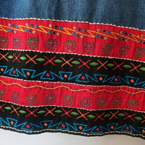 Aztec Southwestern Tribal Boho Embroidered Denim Jean Jacket - Picture 4 of 11